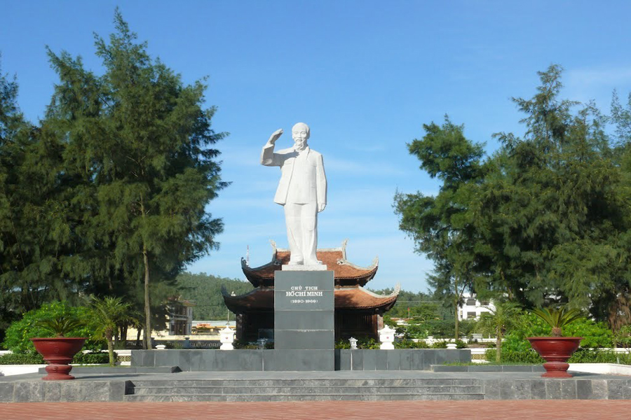 Nhà Lưu Niệm Bác Hồ Cô Tô